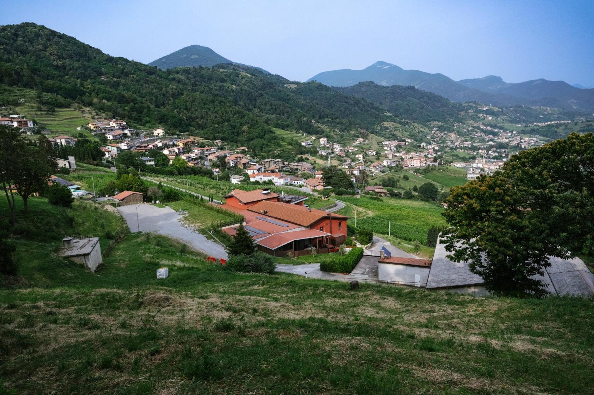 Отель Agriturismo Podere Cavaga Lago D'Iseo Agribio Winery Foresto Sparso Экстерьер фото